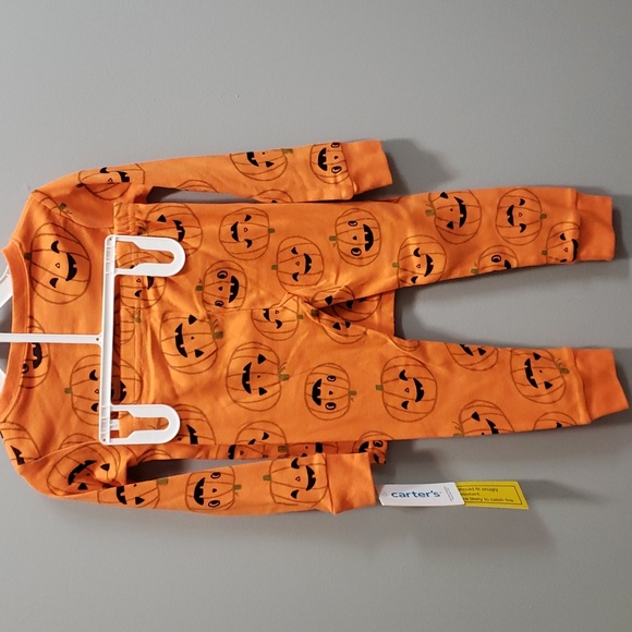 Carter's NWT 2-piece Halloween Pajama Set with Smiling Pumpkins - Picture 5 of 6
